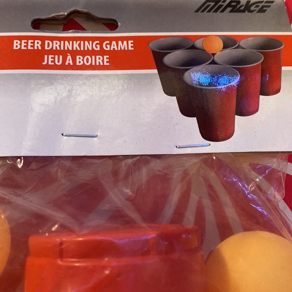 New Beer Pong Drinking Game cups and balls